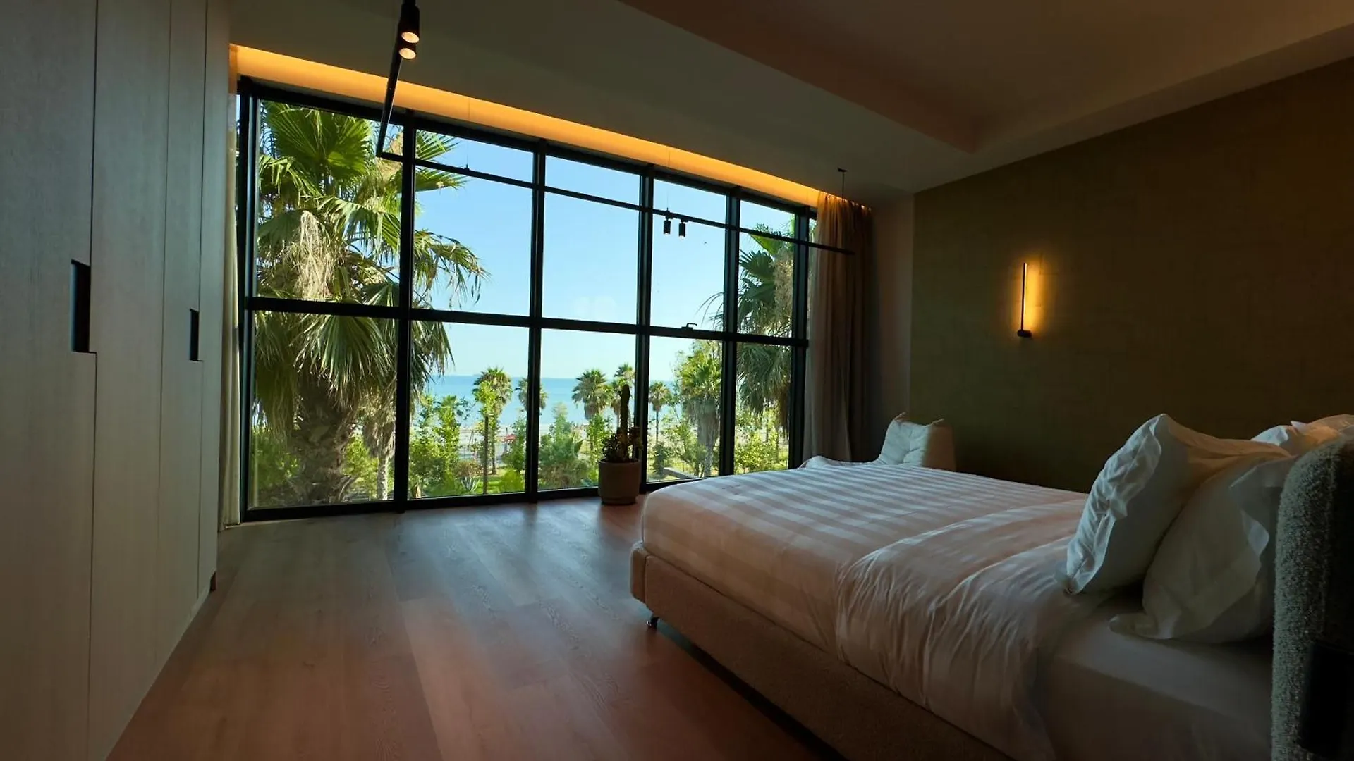 Zins Luxury Apartments Дуррес Албания
